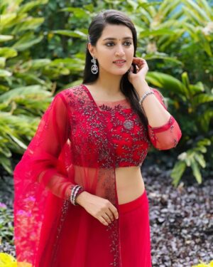 Viviya Santh Instagram - Thankyou @ethereal.kochi for this elegant design 👗💕