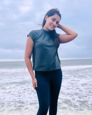 Viviya Santh Instagram - #azhikalbeach #lighthouse #mesmerisingview #beachlove #alwaysabeachgirl
