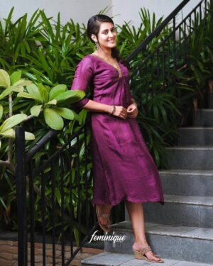 Viviya Santh Instagram - Elegant ethnic wear from
👗: @feminique_designs 
📸: @shemeem_ps
💄: @my_touch_makeup_artistry 
🖼: @soulful_memories_events