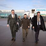 Volodymyr Zelenskyy Instagram - Попереду два важливі дні. Заплановані зустрічі з партнерами в Німеччині та Франції, нові домовленості та участь у Мюнхенській безпековій конференції. Нова архітектура безпеки для України, нові можливості. Робимо все, щоб якнайшвидше закінчити війну на справедливих українських умовах та забезпечити надійний мир. 🇺🇦 🇩🇪 🇫🇷 ____ I am starting two important days. Meetings with partners in Germany and France, new agreements, and the Munich Security Conference. A new security architecture for Ukraine, as well as new opportunities. We are making every effort to end the war as soon as possible on fair Ukrainian terms and ensure a lasting peace. 🇺🇦 🇩🇪 🇫🇷