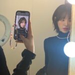 Wendy Instagram - New haircut✂️ New hair color🎨 @yoon_seoha_ ✂️ @a_ryeomii 💄