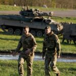 William, Prince of Wales Instagram – A memorable hands-on introduction to the Mercian Regiment as its Colonel-in-Chief. A real education ‘in the field’ and understanding the work of modern infantry in the @britisharmy Salisbury Plain
