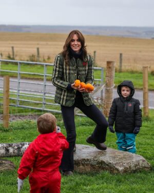 William, Prince of Wales Instagram - An insightful afternoon learning how organisations in Moray are supporting the wellbeing of its young people 🏴󠁧󠁢󠁳󠁣󠁴󠁿

Both @outfitmoray and @officialsayfc highlight the importance of bringing rural communities together. Whether it’s connecting young farmers or providing outdoor opportunities, it’s great to see how building strong support networks is a priority across the region 🔗