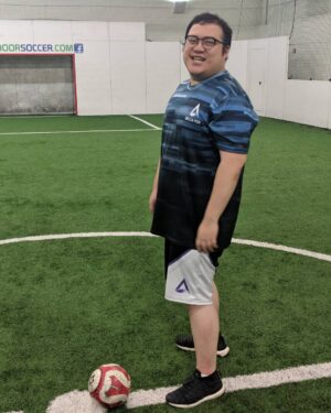 William Li Instagram - Tried some indoor soccer for the first time

I used to play in middle school, but I'm so bad now. 📸:@fedmyster