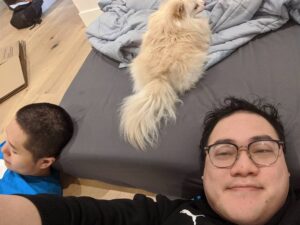 William Li Instagram - Me and @disguisedtoast at 3am

His room is legit a wasteland with one table and a mattress