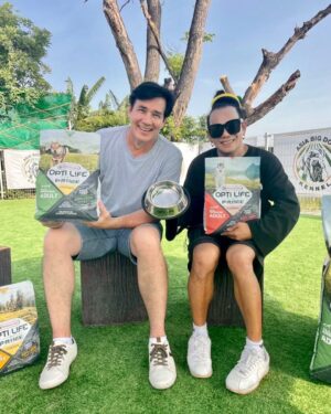 Willie McIntosh Instagram - ช้าหมดนะจ๊ะ

🎉แถมฟรี! ชามอาหารส่งตรงจากเบลเยี่ยม  มีขอบกันลื่นดีงามมากมาย

⚡เพียงแค่ซื้อ Opti Life Prime ขนาด 2.5 กิโลกรัม 1 ถุง รสใดก็ได้

สอบถามข้อมูลเพิ่มเติม Line official @Optilifedogcat หรือ 
คลิ๊กมาที่ https://line.me/R/ti/p/@653ojqmx

หรือ สั่งซื้อได้ทันที
https://shop.line.me/@optilifedogcat

🔸ตั้งแต่วันนี้จนถึง 30 มิถุนายน 65 หรือจนกว่าของจะหมดครับ

#อาหารหมา
#Optilifedogandcat
#สุขภาพสุนัขดีต้องOptilife
#หมากินยากต้องOptilife
#อาหารสุนัขgrainfree
#อาหารสุนัขเทียบเท่าBarf
#วิลลี่แมคอินทอช
#เสนาหอย