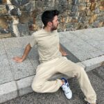 Willyrex Instagram – Tirao en el suelo y os escribo tirao en la cama.. llevo dos dias con fiebre y la cosa no mejora 🤒