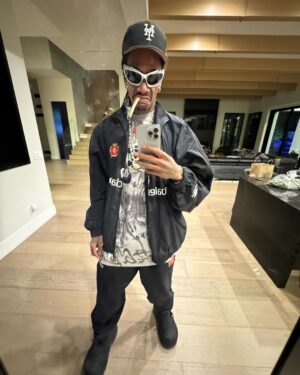 Wiz Khalifa Instagram - My joints burn 45 minutes fuck is you talkin bout.