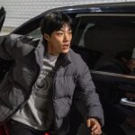 Woo Do-hwan Instagram – #사냥개들 
#netflix 
#6월9일 
🐶🐶🐶