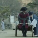 Woo Do-hwan Instagram - 정말 감사합니다 조선 변호사를 사랑해 주셔서 정말 너무 감사드립니다 3년 만에 복귀작이라 많은 두려움과 걱정이 많았습니다 하지만 너무 좋은 배우들과 감독님들 그리고 누구보다 고생하신 조선 변호사 스태프분들이 저에게 가장 큰 힘이 되어주었습니다 많이 부족한 저에게 많은 사랑을 주신 시청자 여러분들께 다시 한번 진심으로 감사 인사를 드리고 싶습니다. 하고 싶은 말이 많지만 그중 가장 하고 싶은 말은 스태프분들과 함께 한 6개월 팬분들과 함께 한 2개월 너무 행복했습니다. 감사합니다🤍