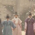 Woo Do-hwan Instagram - 정말 감사합니다 조선 변호사를 사랑해 주셔서 정말 너무 감사드립니다 3년 만에 복귀작이라 많은 두려움과 걱정이 많았습니다 하지만 너무 좋은 배우들과 감독님들 그리고 누구보다 고생하신 조선 변호사 스태프분들이 저에게 가장 큰 힘이 되어주었습니다 많이 부족한 저에게 많은 사랑을 주신 시청자 여러분들께 다시 한번 진심으로 감사 인사를 드리고 싶습니다. 하고 싶은 말이 많지만 그중 가장 하고 싶은 말은 스태프분들과 함께 한 6개월 팬분들과 함께 한 2개월 너무 행복했습니다. 감사합니다🤍