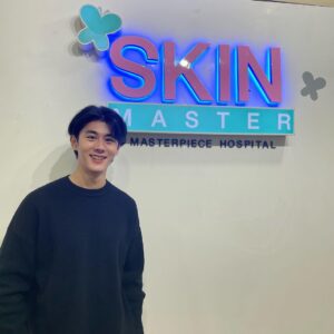 Worrachai Sirikongsuwan Instagram - ออกมากริ๊บบบ สะท้อนแสงงงง 🤩  @ll_dowmaster
@dow_lapasrada
@masterpiece_hospital 
@skinmaster_masterpiece