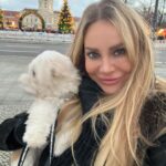 Xenia Seeberg Instagram - Happy new year ihr Lieben. Dankeschön dass so viele von Euch nachgefragt haben: Haluna geht es wieder besser und ist auch mit 11 Jahren nun bereit für neue Abenteuer in 2024! Happy new year my dear friends. Thank you for your many wishes: yes Haluna is doing much better and she is now at the age of 11 ready for new adventures in 2024. #happynewyear #bolonkazwetna #bolonkalove #bolonka #lovemydog #bestager #enjoythelittlethings #enjoythemoment Schloss Charlottenburg