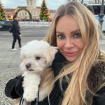 Xenia Seeberg Instagram - Happy new year ihr Lieben. Dankeschön dass so viele von Euch nachgefragt haben: Haluna geht es wieder besser und ist auch mit 11 Jahren nun bereit für neue Abenteuer in 2024! Happy new year my dear friends. Thank you for your many wishes: yes Haluna is doing much better and she is now at the age of 11 ready for new adventures in 2024. #happynewyear #bolonkazwetna #bolonkalove #bolonka #lovemydog #bestager #enjoythelittlethings #enjoythemoment Schloss Charlottenburg