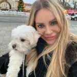 Xenia Seeberg Instagram - Happy new year ihr Lieben. Dankeschön dass so viele von Euch nachgefragt haben: Haluna geht es wieder besser und ist auch mit 11 Jahren nun bereit für neue Abenteuer in 2024! Happy new year my dear friends. Thank you for your many wishes: yes Haluna is doing much better and she is now at the age of 11 ready for new adventures in 2024. #happynewyear #bolonkazwetna #bolonkalove #bolonka #lovemydog #bestager #enjoythelittlethings #enjoythemoment Schloss Charlottenburg