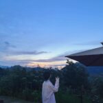 Xu Mengjie Instagram - 再一次看到 日出的月亮. .✰•.🌙⁺˳ .• 🌄.。