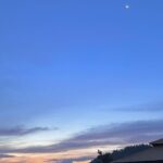 Xu Mengjie Instagram - 再一次看到 日出的月亮. .✰•.🌙⁺˳ .• 🌄.。