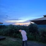 Xu Mengjie Instagram - 再一次看到 日出的月亮. .✰•.🌙⁺˳ .• 🌄.。