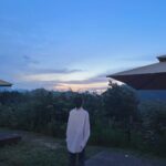 Xu Mengjie Instagram - 再一次看到 日出的月亮. .✰•.🌙⁺˳ .• 🌄.。