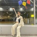 Xu Mengjie Instagram - Bangkok, I’m coming ✈️～ ✧◝(⁰▿⁰)◜✧ 🏝️⛱️🏄🏻‍♀️🍹🍤🥭✨🍄✨✨