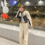 Xu Mengjie Instagram - Bangkok, I’m coming ✈️～ ✧◝(⁰▿⁰)◜✧ 🏝️⛱️🏄🏻‍♀️🍹🍤🥭✨🍄✨✨
