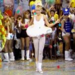 Xuxa Instagram – #tbt Algumas fantasias icônicas que a loira usou no Xou da Xuxa pra te inspirar no Carnaval 🥳✨
Qual é a sua preferida? 
Equipe X