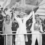 Xuxa Instagram - Nossa amizade transcendeu as telas da televisão e se transformou em uma conexão verdadeira e duradoura. O carinho e cumplicidade que compartilhamos forma uma aliança única. Onde queriam que houvesse rivalidade, na verdade, fortaleceu uma linda amizade. Uma noite que ficará para sempre marcada em nossa história. Ontem, no Criança Esperança foi muito especial, nos unimos para uma causa nobre: ajudar as crianças em situação de vulnerabilidade. O palco do Criança Esperança brilhou ainda mais com a presença de tantos amigos, colegas de profissão e nossos amados/maravilhosos fãs. Juntos, podemos fazer grandes coisas e espalhar amor e compaixão pra todos vocês que tanto nos apoiam. Obrigada à todos os envolvidos por tornarem essa noite tão especial! 🤍✨ #CriançaEsperança 📸: Chico Couto e Fábio Cordeiro