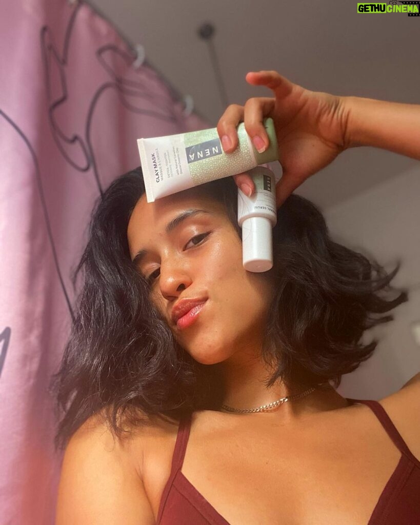 Yadira Guevara-Prip Instagram - Lately 💗 Family, friends and flowers keeping me sane during the strike. Also if you’re wondering why my skin is poppin check out @nenaglacial (use code: YADI15 to get 15% off your order 🔗in bio) Get to the final slide for a hot jumpscare #nenaglacial #nenaskincare