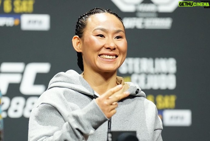 Yan Xiaonan Instagram - UFC288 press conference. The energy is amazing. I like New Jersey! 🫶 Can’t wait this Saturday night! @ufc 👊 #UFC288 #newjersey #newark #borntofight Prudential Center