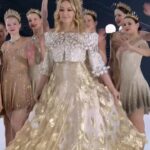 Yana Rudkovskaya Instagram - Chrismas time ! 🌲✨✨✨ Gold is always a good idea! ✨✨✨wearing couture special suit by @arti_dress & @arti_oganian ( just for me ) 💛