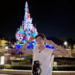 Yangyang Instagram - Had such a healing time in HongKong Disney❤️ thank you for having us! p.s Nice to meet LinaBell LoL