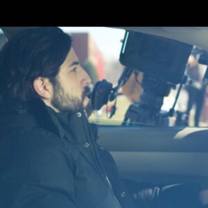 Yannick De Martino Instagram - Je me suis fait arrêter par un premier véritable prototype de Robocop.