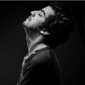 Yaqoub Al Farhan Instagram - by artist @tariq_at