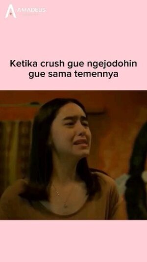 Yasamin Jasem Instagram - Peka dikit dong😣 padahal udah caper ke kamu kok malah salah paham si jadinya 😨

Mendingan liat lika-liku perjalanan Maudy dan Juan dalam series Mercury hanya di @vidiooriginals

#Mercury #BryanDomani #YasaminJasem #crush #doi #relationship #boyfie #pacar #romance #seriesmercury