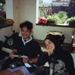Yasamin Jasem Instagram - Appreciation post for the Amazing Crews of #Mangkujiwo2 Behind the scene on #filmphotography 🤘🏻✨❤️