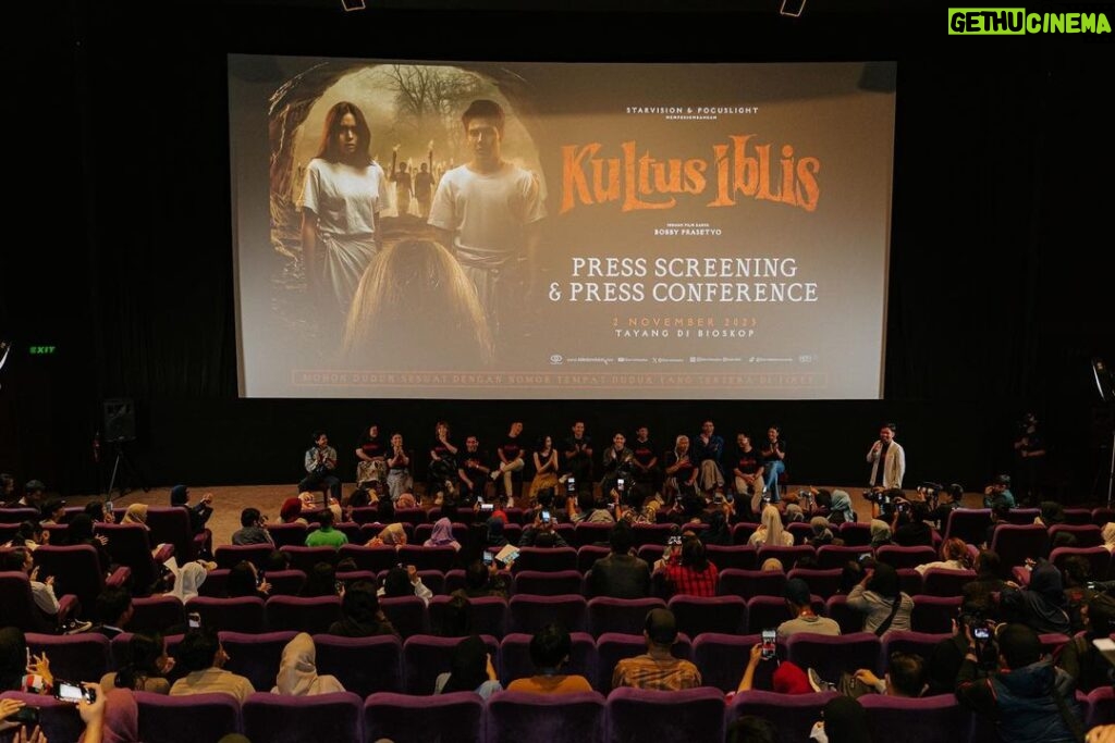 Yasamin Jasem Instagram - Keseruan Gala Premiere Kultus Iblis ✨ 4 hari lagi sudah bisa di saksikan di seluruh bioskop di Indonesia❤ 📷: @paman_tito