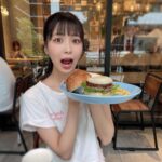 Yasuda Momone Instagram – 🤍🍔🤍
.
.
.
美味しそうなものあると
おめめキラキラなります💫
.
.
.
#osaka
#cafe
#梅田ランチ