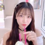 Yasuda Momone Instagram - 🍨💖🎀 . . . #フレンチガーリー #frenchgirly #girly #girlyfashion #ピンクメイク #ピンク加工 #pink #アイス #shein #meltie