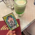 Yasuda Momone Instagram - ヘナモンポーズ . . . #喫茶店 #難波カフェ #なんばカフェ #昭和レトロ #クリームソーダ #osaka #cafe