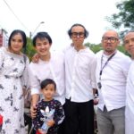 Yayan Ruhian Instagram - Walimatussafar Mamah @mamayoyoh6 & Abang @piping.firmansyah77 Sehat-sehat dan lancar semuanya Mah, Bang, dari berangkat sampai pulang nanti. Ibadahnya diterima, diridhoi Allah SWT dan jadi haji yang mabrur. Aaamiin...