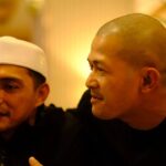 Yayan Ruhian Instagram - Reuni di Tanah Suci. Rancangan Allah. #reunion #MatKilau #Greget #ItuTajam Al Madinah Al Munawarah
