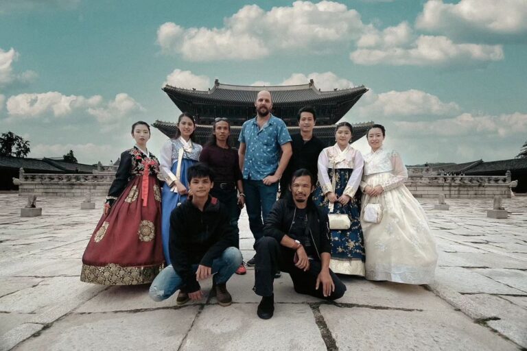 Yayan Ruhian Instagram - #latepost September 2019 #gyeongbokgung #korea #YayanRuhian #CecepArifRahman #FujiXT1 #fujifilm #lightroom #BahasaHanief Gyeongbokgung Palace, Jongno-Gu, Seoul, Korea