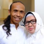 Yayan Ruhian Instagram - Walimatussafar Mamah @mamayoyoh6 & Abang @piping.firmansyah77 Sehat-sehat dan lancar semuanya Mah, Bang, dari berangkat sampai pulang nanti. Ibadahnya diterima, diridhoi Allah SWT dan jadi haji yang mabrur. Aaamiin...