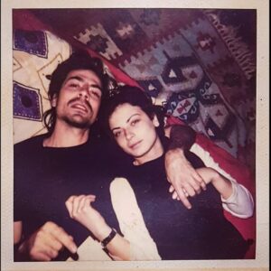 Yeşim Büber Instagram - 18 yıldır seni de, bizi de sevmelere doyamadım... @mehmet__aksin