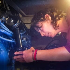 Yeşim Büber Instagram - Sıra motorların bakımında...

#liveaboard #sailinglife