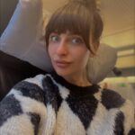 Yekaterina Varnava Instagram - Настроение #челка #всехейзаебу