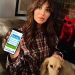 Yekaterina Varnava Instagram - Этот золотистый джентельмен очень чувствительный и с королевской настойчивостью претендует на мое абсолютное внимание. Он ругается, если я отвлекаюсь не то, чтобы на других людей, даже на телефон и его не волнует, что я планирую нашу совместную с ним поездку. Поэтому я крайне довольна, что с помощью сервиса бронирования отелей Сheck in можно быстро выбрать отель по душе и быть уверенной, что предстоящая поездка пройдет по плану. С каждым отелем заключают официальный договор, эксперты Check in проверяют некоторые отели лично и публикуют подробные обзоры, интерфейс простой и понятный, а мой Биркин даже не заметил, что я отвлеклась от его персоны😈 Самого комфортного отдыха вместе с chekin.ru!
