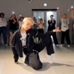 Yell Instagram - _ Made a choreography with one of my fav artist's song 정말정말 오랜만에 좋아하는 음악에 하고싶은 것 다 때려넣기🥵 #Choreography by me 🎵 Red light - f(x) @fx.official 💃🏼 @1milliondance 1MILLION Dance Studio