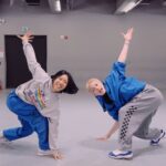 Yell Instagram - @liakimhappy x Me reunion in 4yrs💫 glad to join in @1milliondance and dance again with my coach at Dancing High(3rd vid) 전날 급 결정된 콜라보 덕분에 리아쌤이랑 4년만에 같이 춤을 추다니 오랜만에 댄싱하이 영상을 보니 감회가 새롭더라구요 돌고돌아 다시 리아킴팀이 된 지금🥹 뉴띵 투비컨티뉴! _ In Da Getto - @skrillex @jbalvin #Choreography @liakimhappy x @yell_yeri_kim @1milliondance