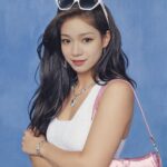 Yell Instagram - #Trend in Korea 적응 안되는 긴 머리 옐,, 행복한 추석 연휴에 웃음 보태드립니다,, 허허 #AIyearbook